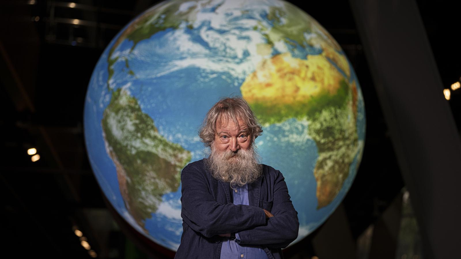 Raymond T. Pierrehumbert, professor of planetary physics at Oxford photographed at the CosmoCaixa.