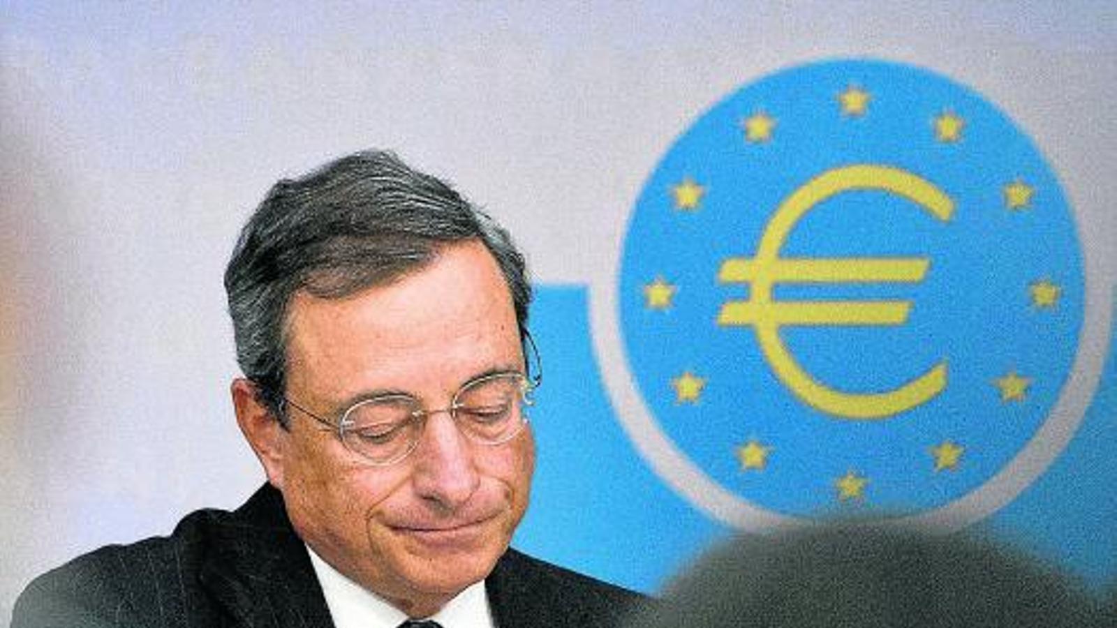 UNA PART DE SATISFACCIÓ 
 El president del Banc Central Europeu (BCE), Mario Draghi, ha revisat els números de la banca espanyola, que mostra una clara recuperació, però que encara manté comptes pendents per veure si cal allargar o no el programa de rescat.