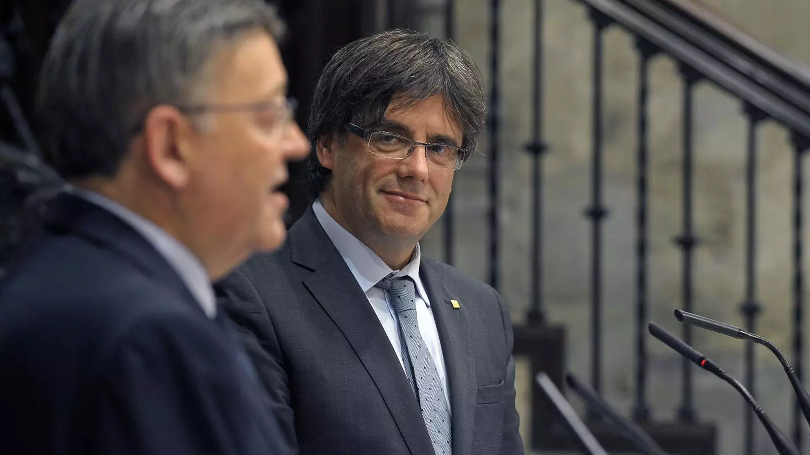 Els presidents de Catalunya i el País Valencià, Carles Puigdemont i Ximo Puig, han reclamat el corredor mediterrani, una infraestructura "urgent" per als dos territoris.