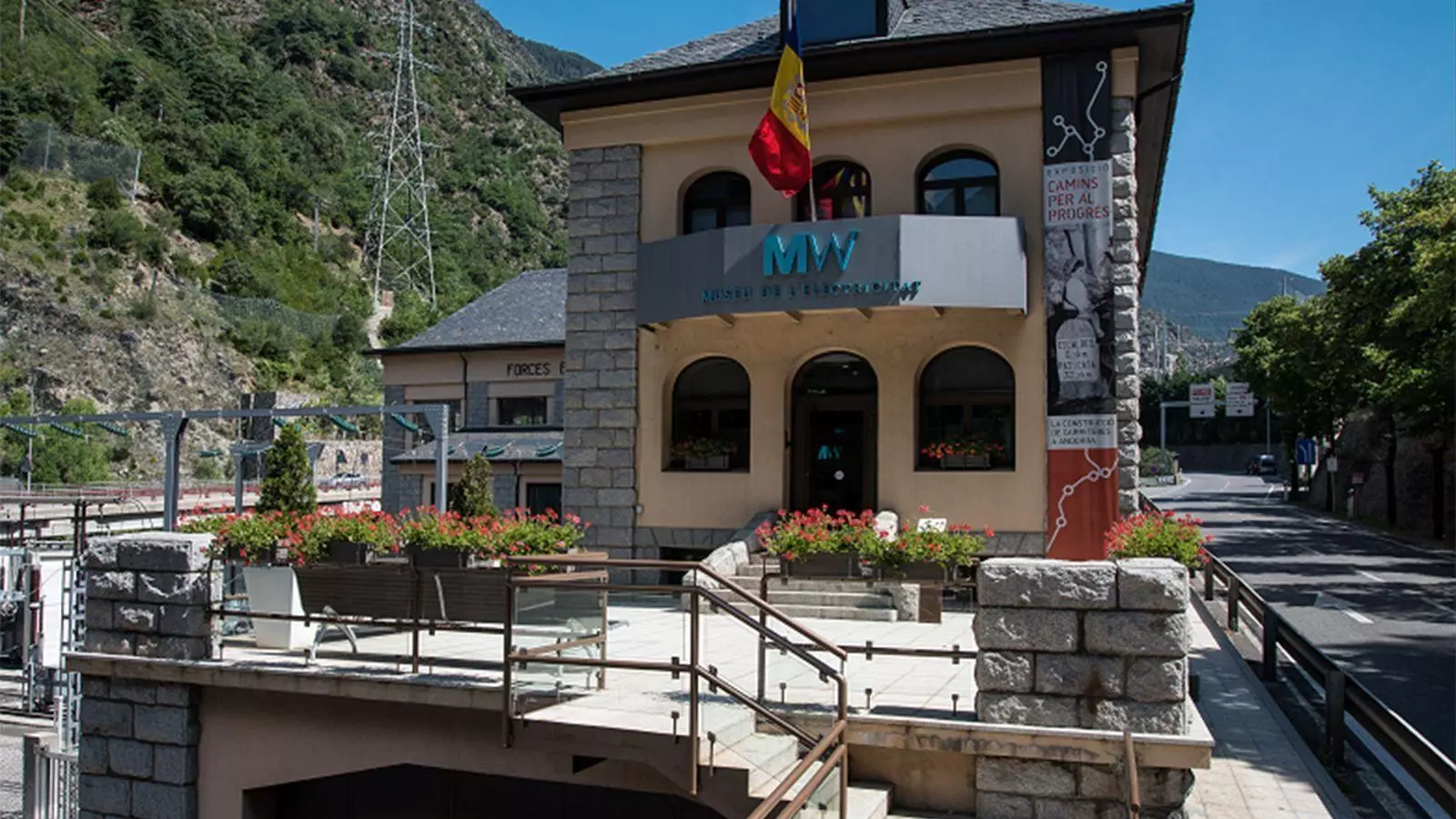 L'exterior del MW Museu de l'Electricitat.