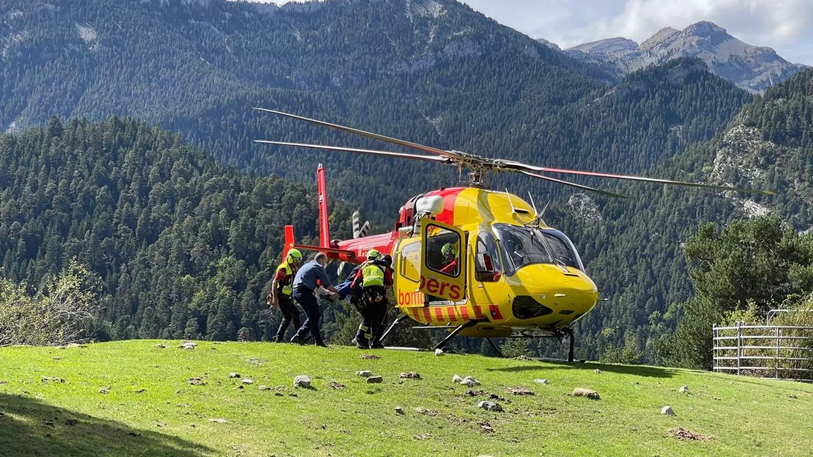Rescat en helicòpter d'un boletaire a Bellver de Cerdanya