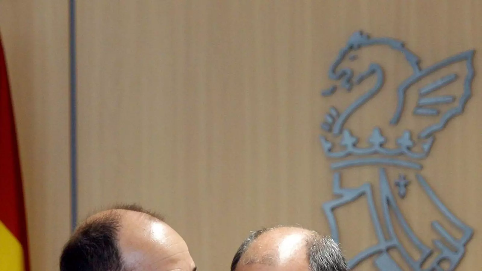 Fernando de Rosa (dreta) serà el nou president del CGPJ / EFE