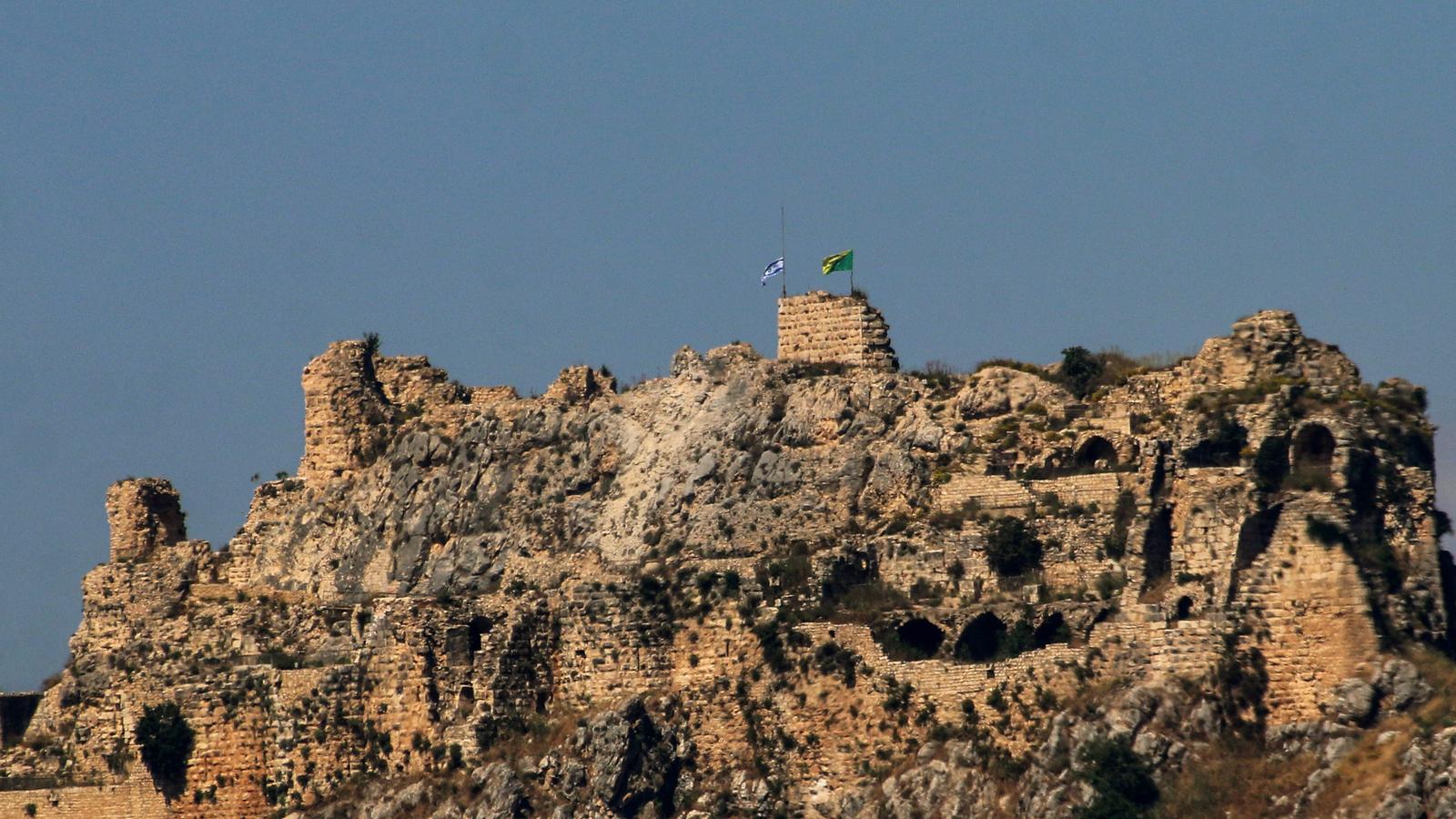 La bandera de Israel en el castillo de Beaufort