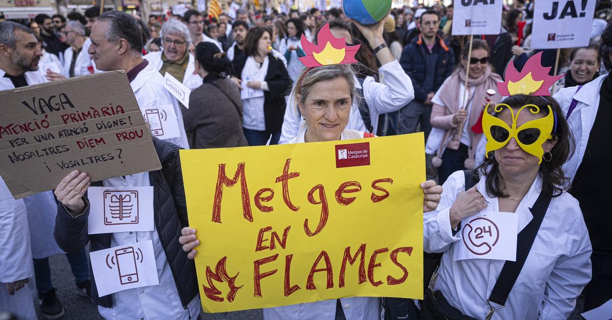 The Spanish government sends the statute of healthcare workers to Congress under the threat of a doctors' strike