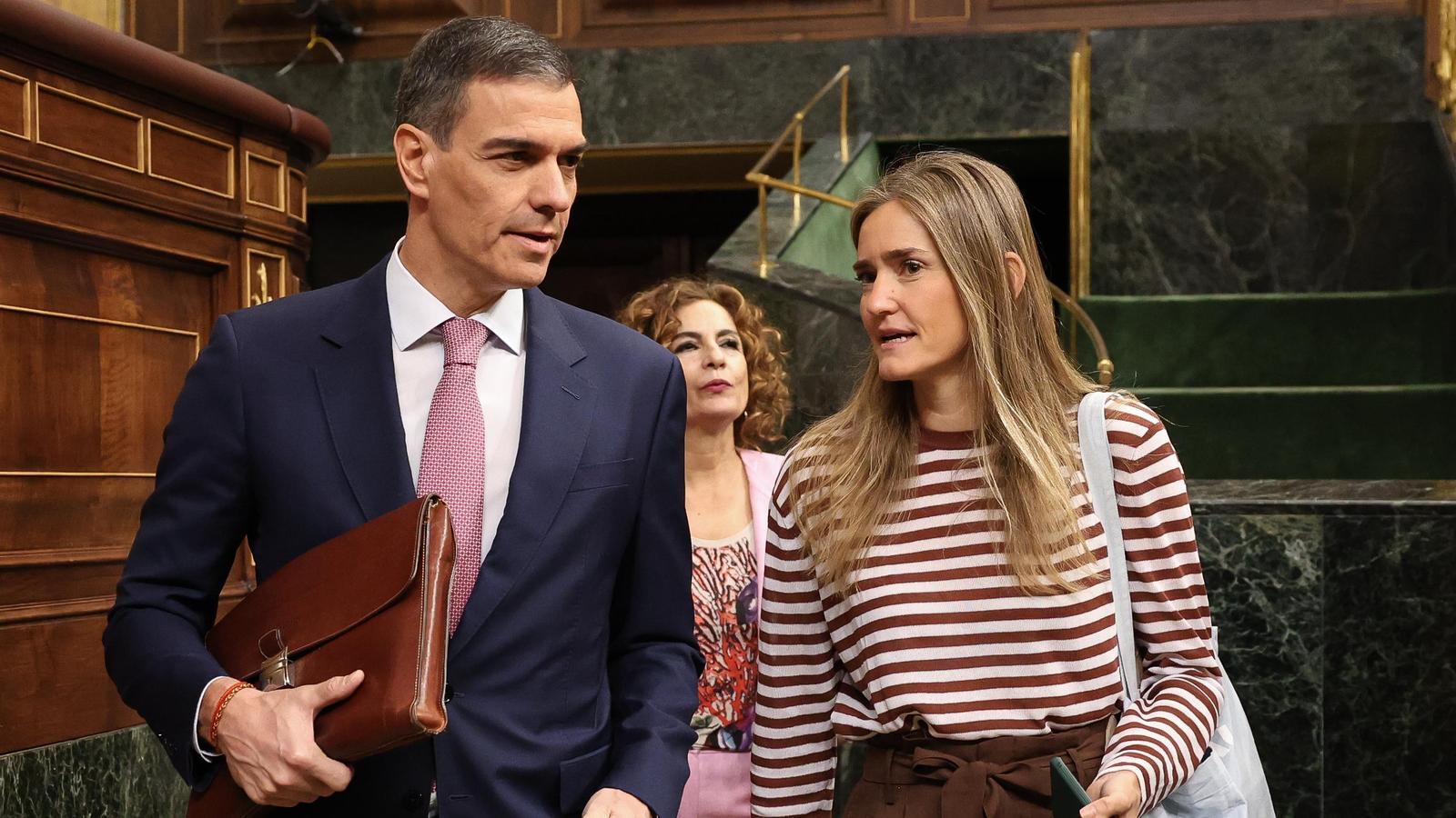 Spanish Prime Minister Pedro Sánchez and Minister of Ecological Transition Sara Aagesen spoke at the Congress of Deputies this Wednesday.