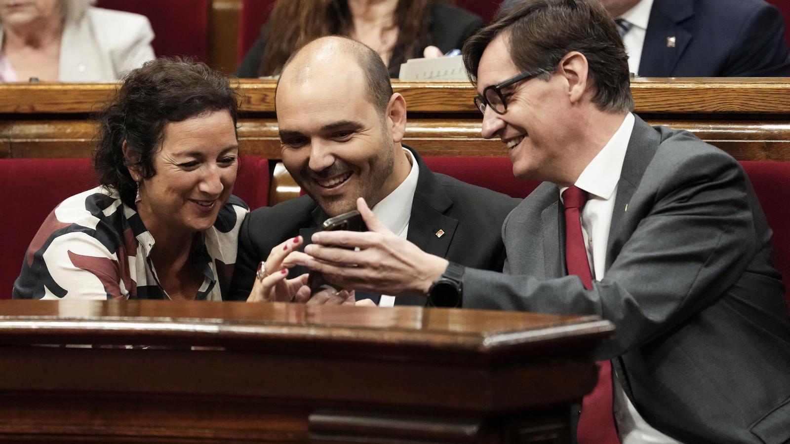 Alícia Romero, Albert Dalmau y Salvador Illa este jueves en el Parlament