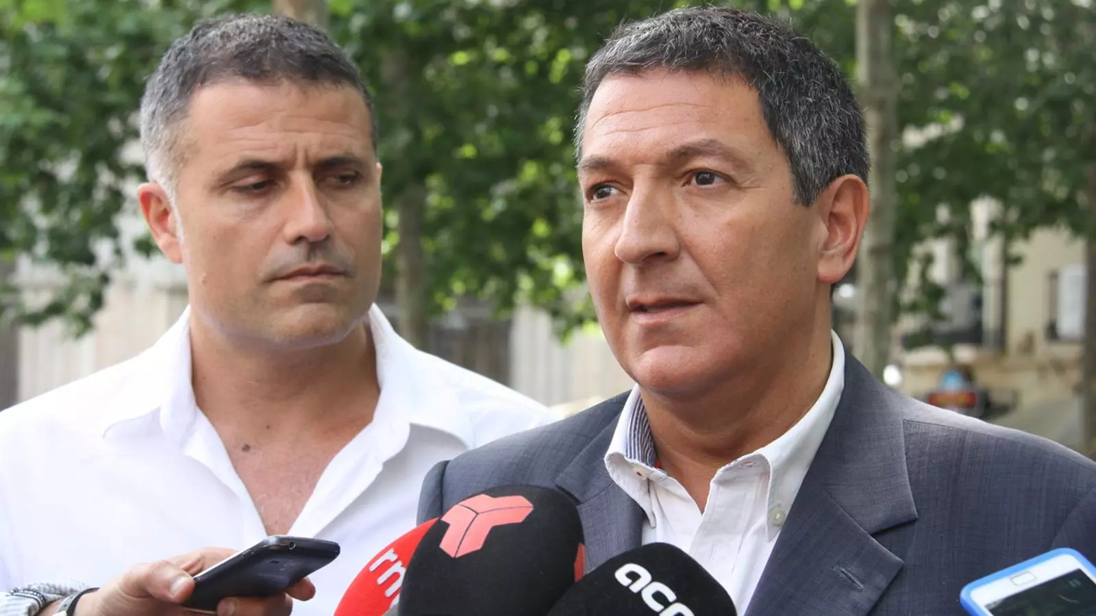El cap de llista de CiU a Terrassa, Miquel Sàmper, i el número 2 Dani Nart / ACN