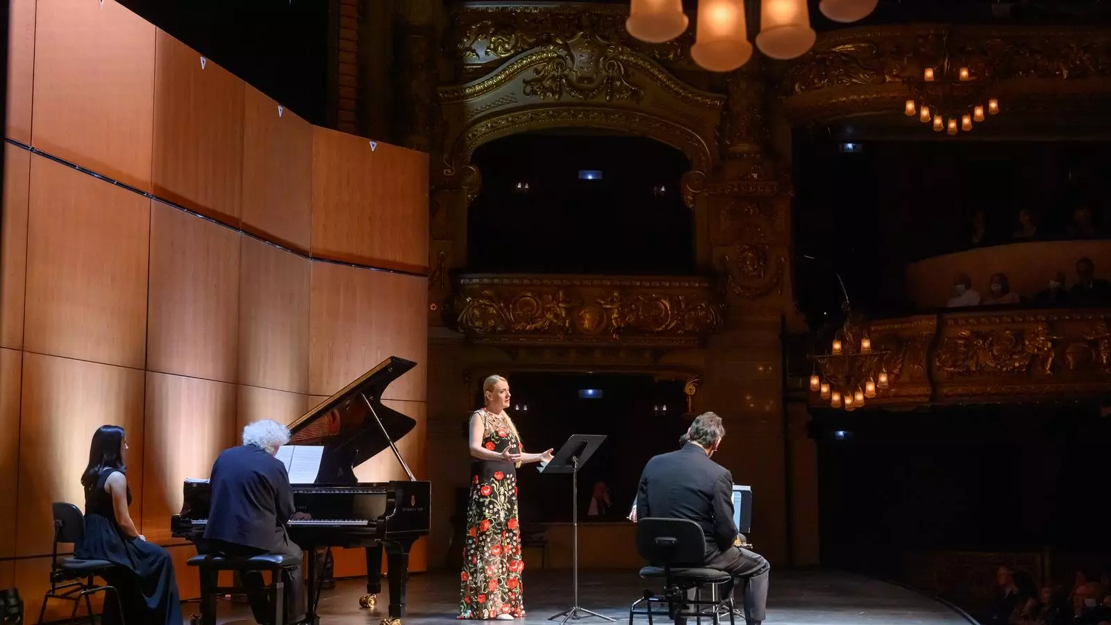 Simon Rattle (al piano) i Magdalena Kožená al Liceu.