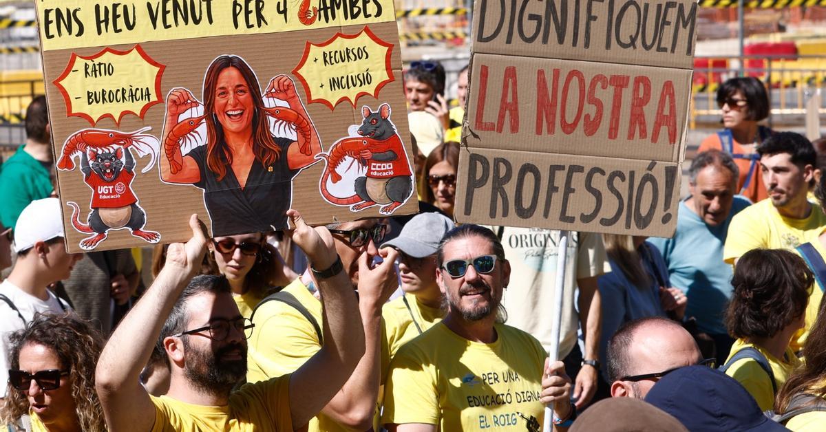 26.000 persones segons l'Ajuntament i 80.000 segons els sindicats: l'assistència a la manifestació de docents