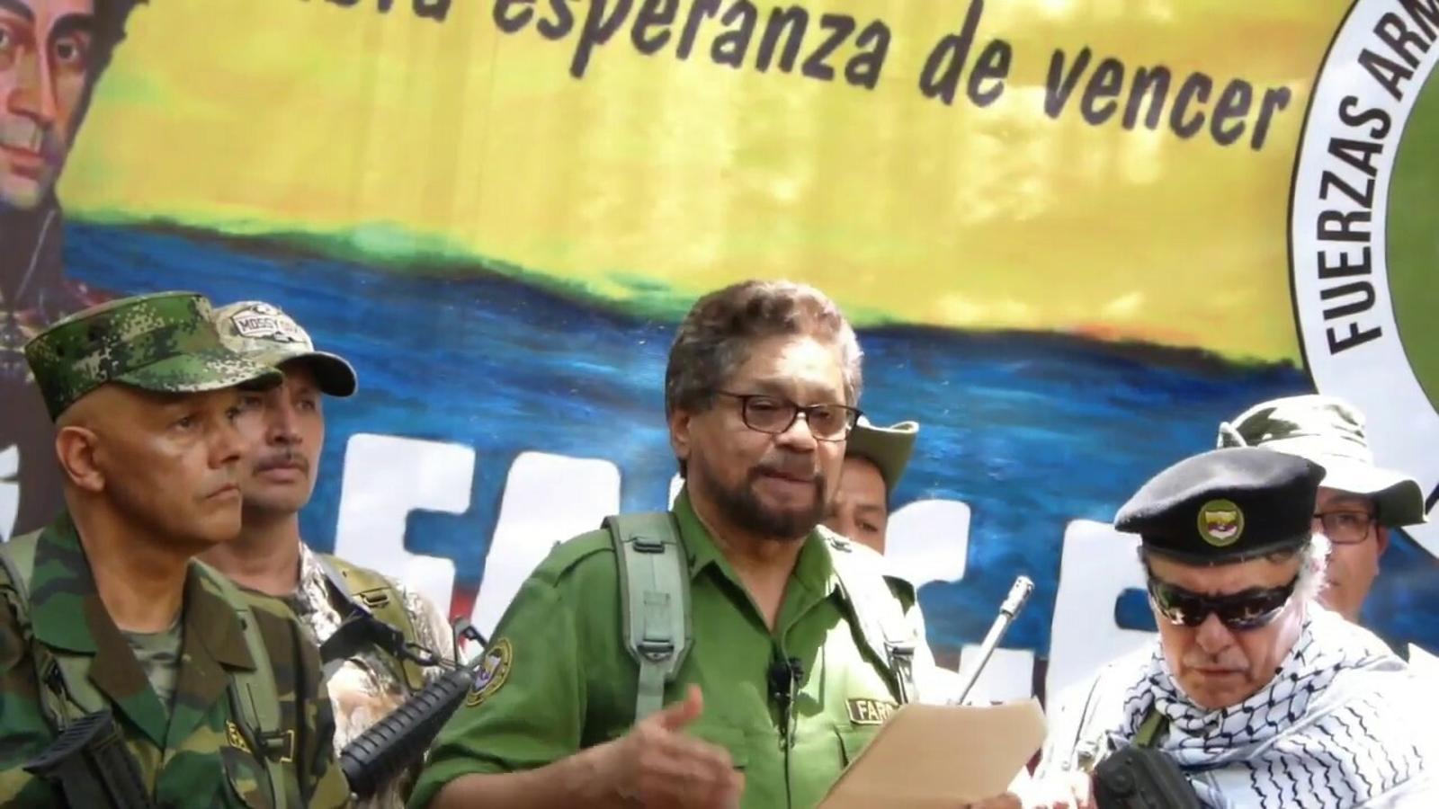 Iván Márquez, ex número dos de les FARC anunciant la seva represa de les armes