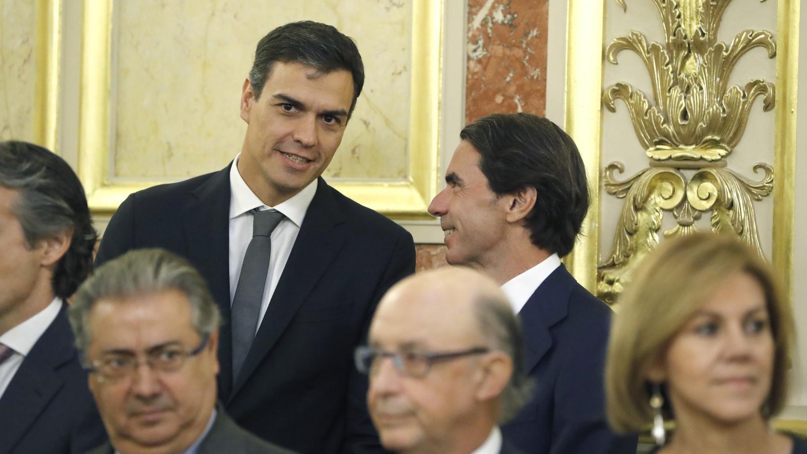 Pedro Sánchez y José María Aznar, en la conmemoración de los 40 años de democracia, el año 2017 en el Congreso de los Diputados