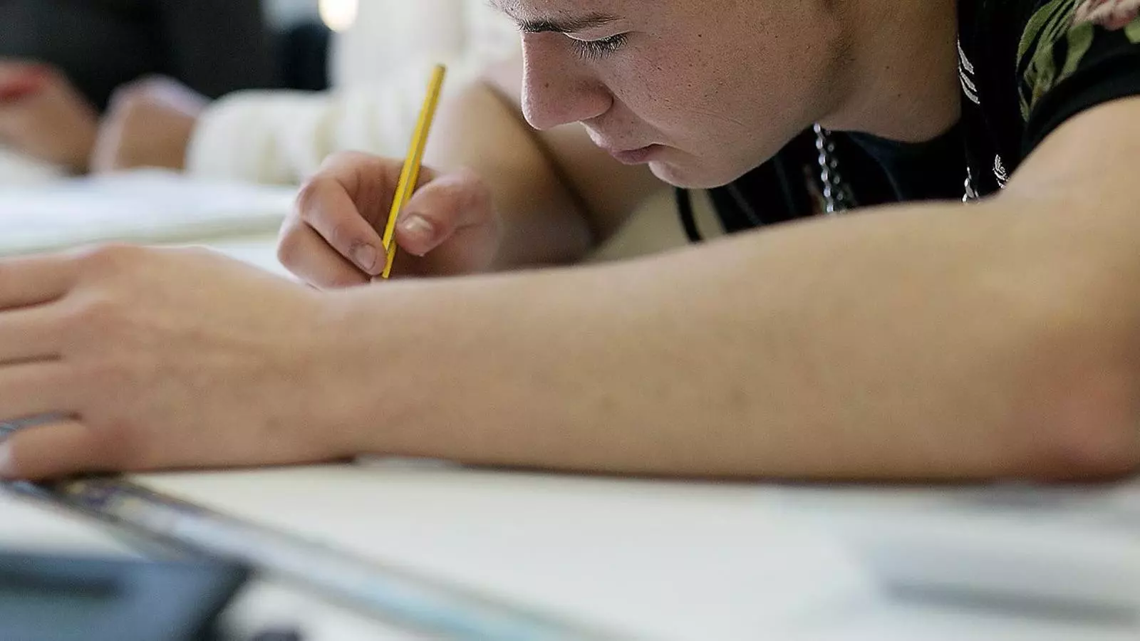 L’Estat troba un èxit mantenir el nivell en un context de crisi