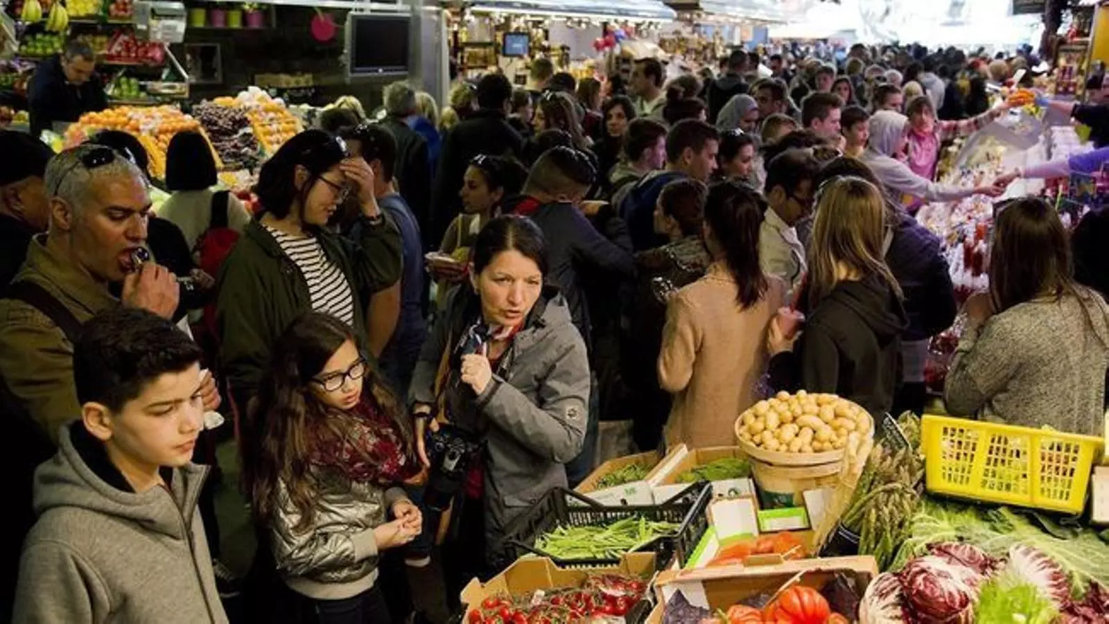 El mercat de la Boqueria és el més antic de Barcelona / FRANCESC MELCION