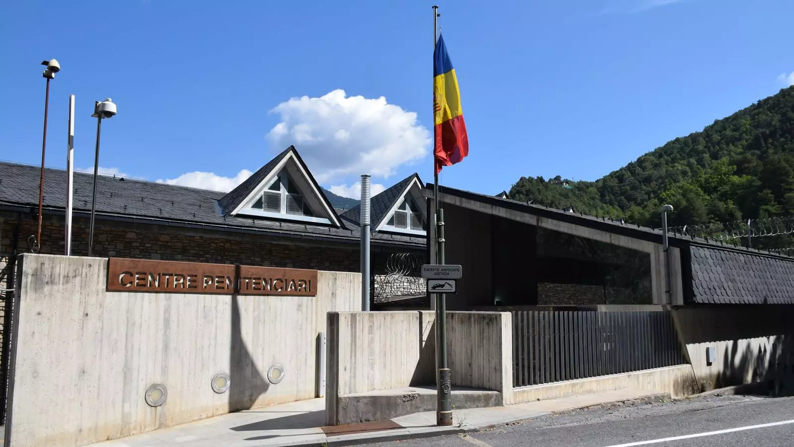 L'entrada a la presó de la Comella situada a Andorra la Vella.