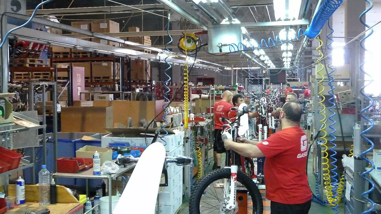 La fàbrica de motos de trial i enduro Gas Gas està ubicada a Salt i dona feina, segons els sindicats, a uns 130 treballadors.