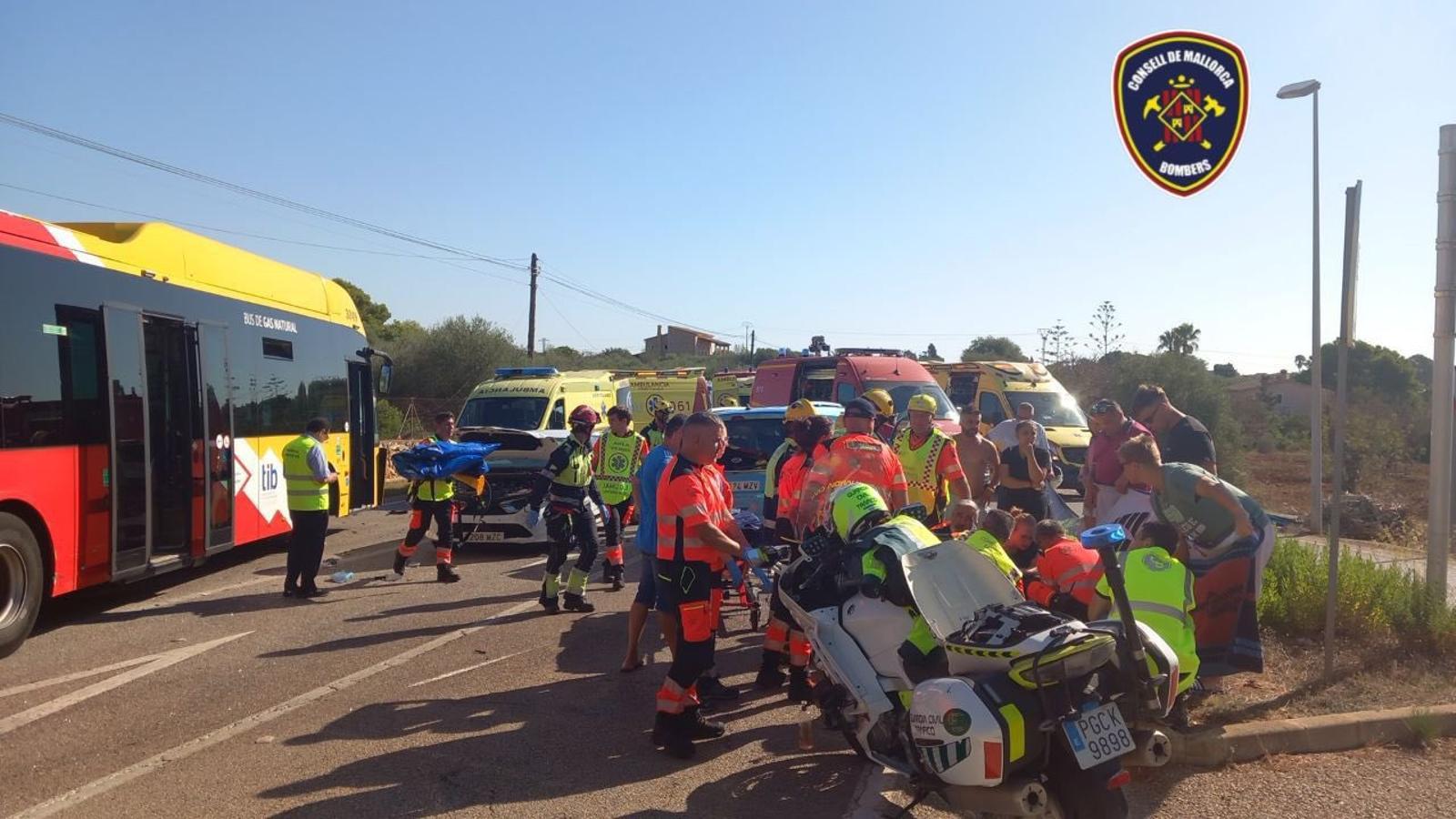 El accidente ha ocurrido en el acceso a Cala Mendia.