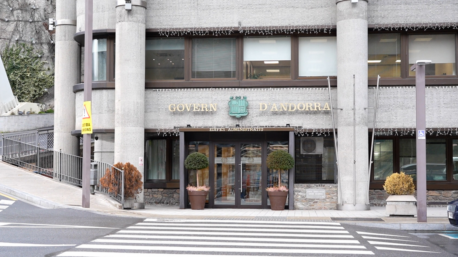 L'edifici administratiu de Govern.