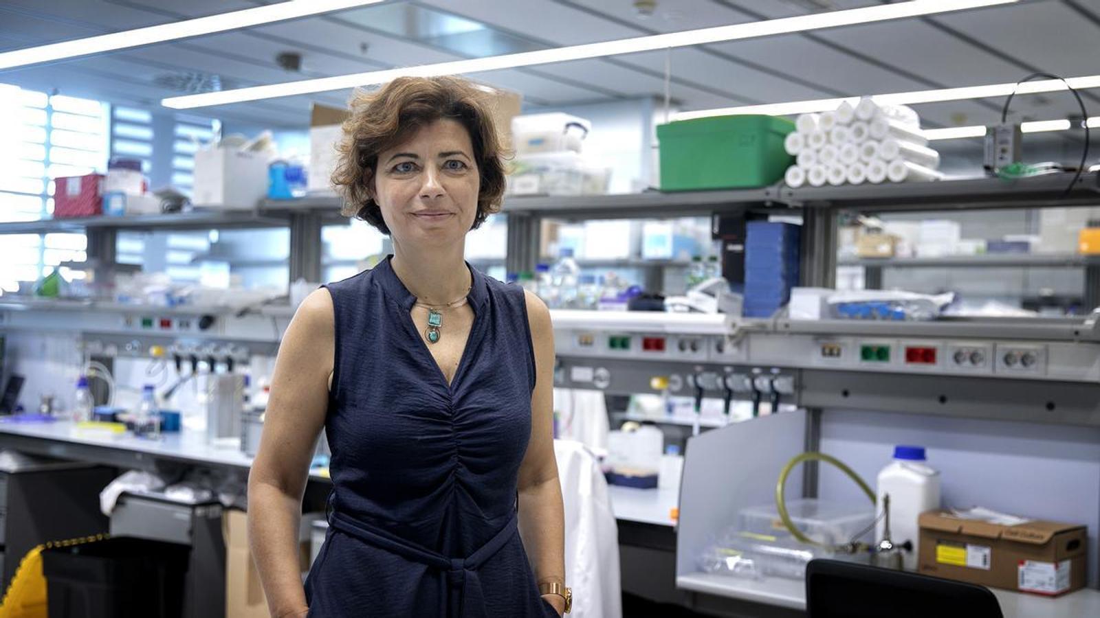 Monica Bettencourt to one of the laboratories.
