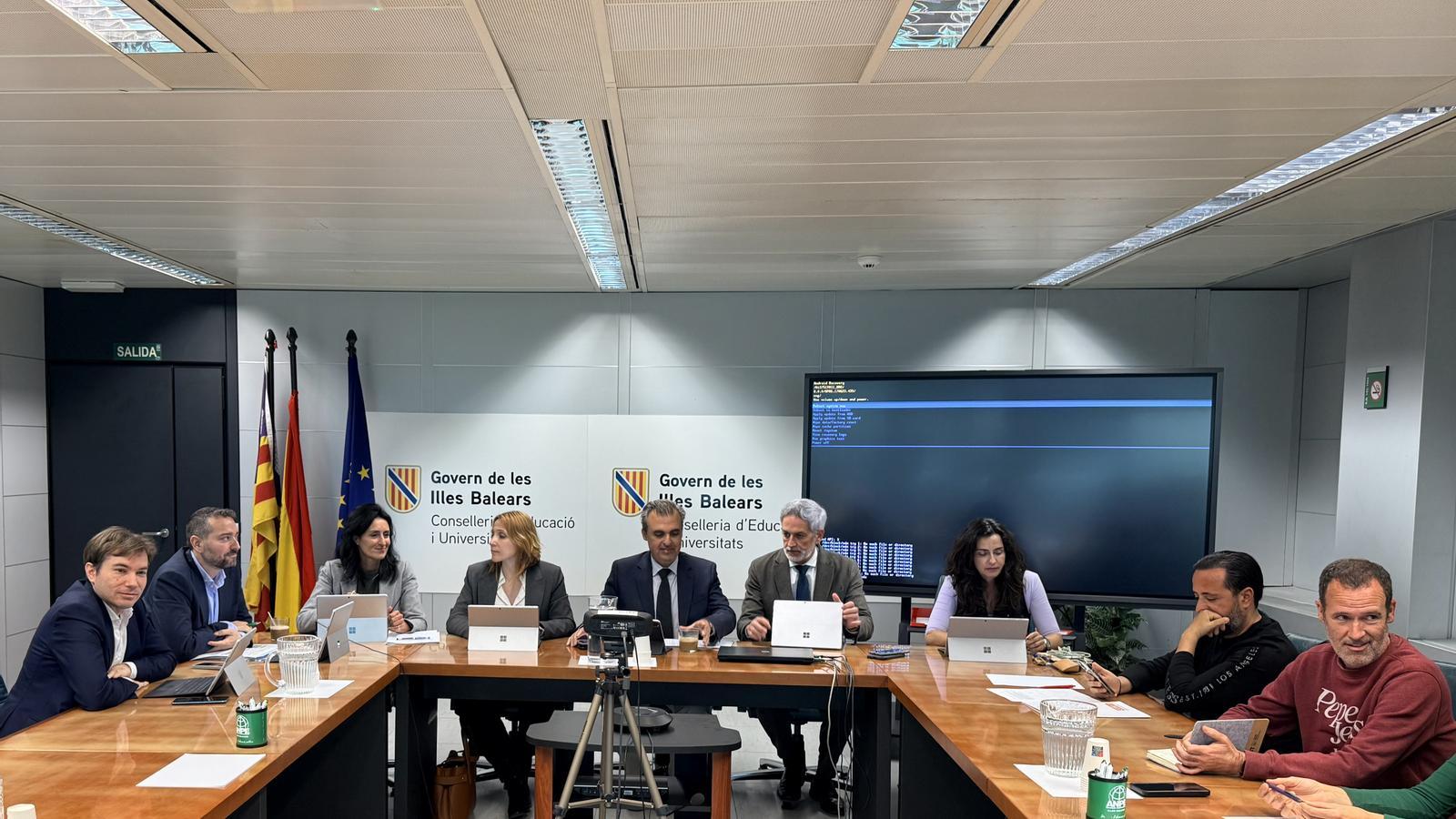 Educació s'ha reunit aquest dilluns amb representants de la Junta de Personal Docent no Universitari de Mallorca