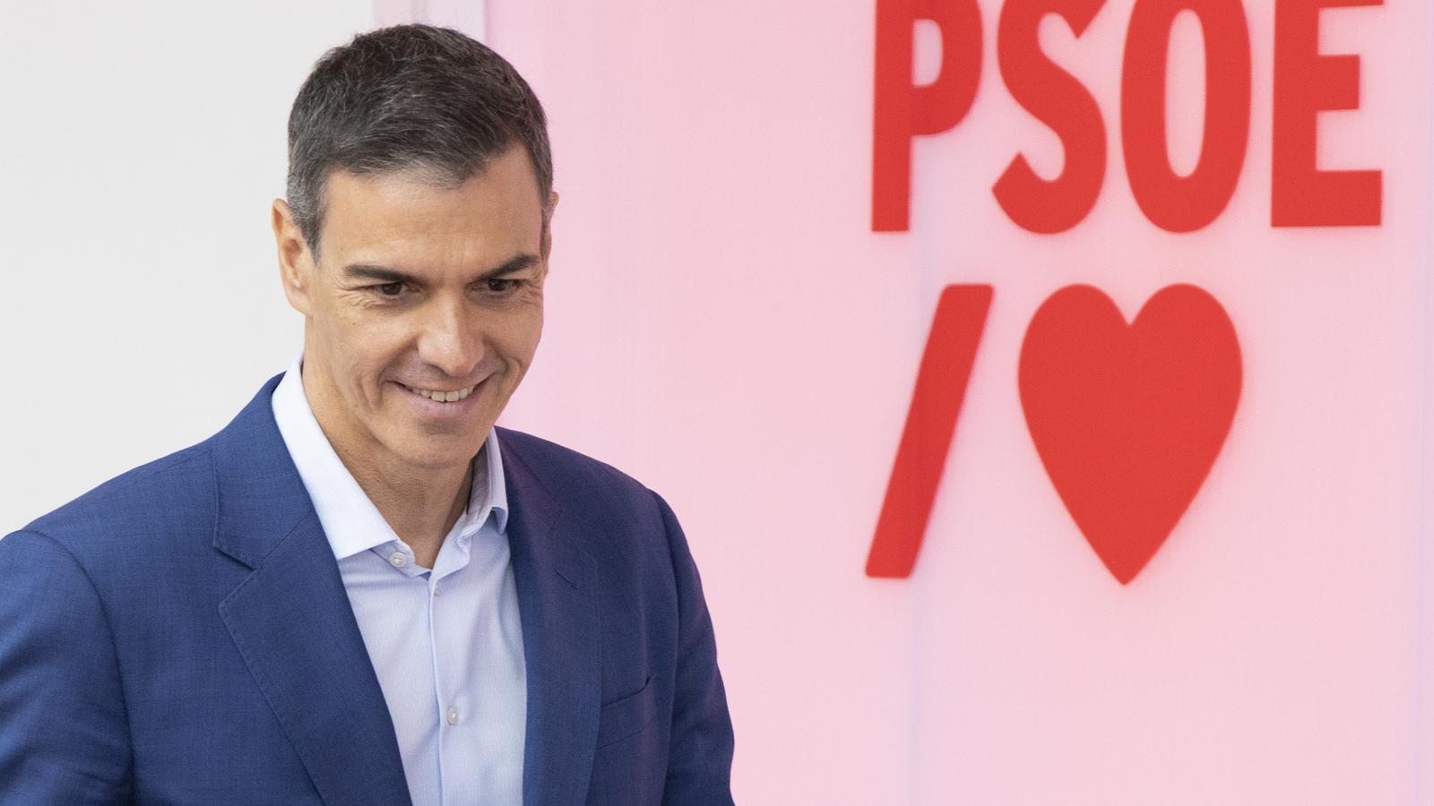 Pedro Sánchez at the PSOE headquarters.