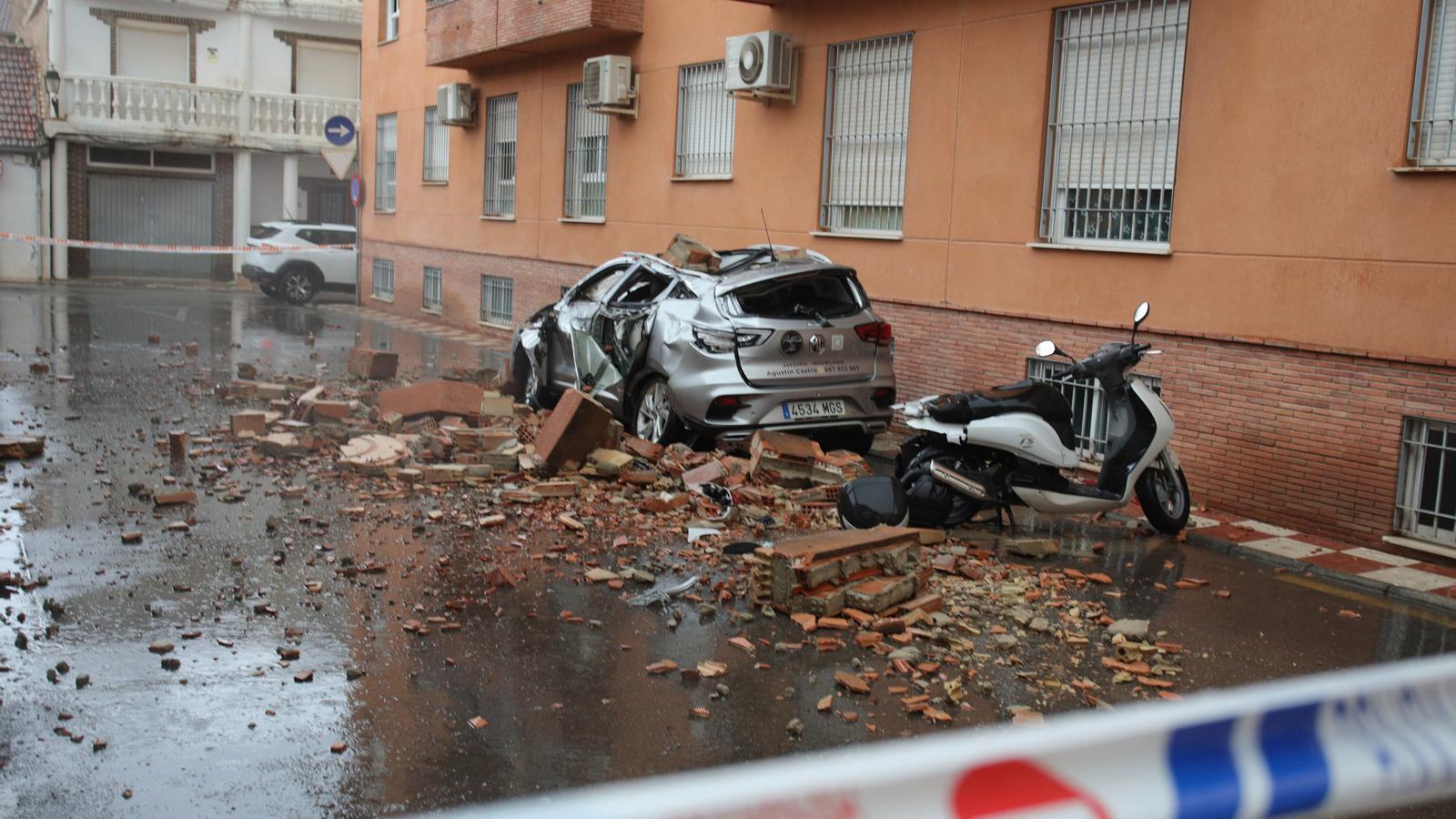 Damages on a street in Armilla, after the earthquake that affected the province of Granada on Saturday morning