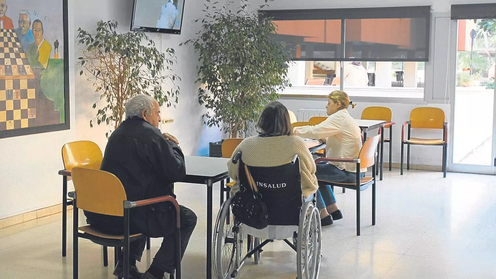 A l’estudi han comparat la disponibilitat de la llum diürna i nocturna a dues residències de Palma (SARquavitae i la Bonanova) i les conclusions s’han publicat a la revista Chronobiology International.