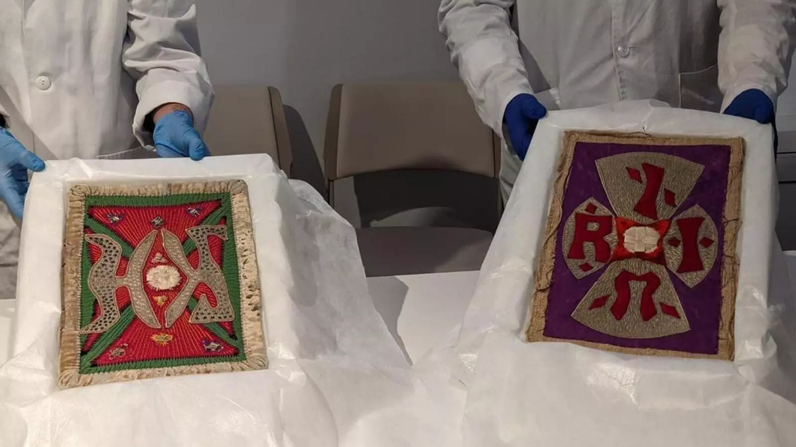 Imatge de dos dels tapissos d'Antoni Gaudí trobats a Palma