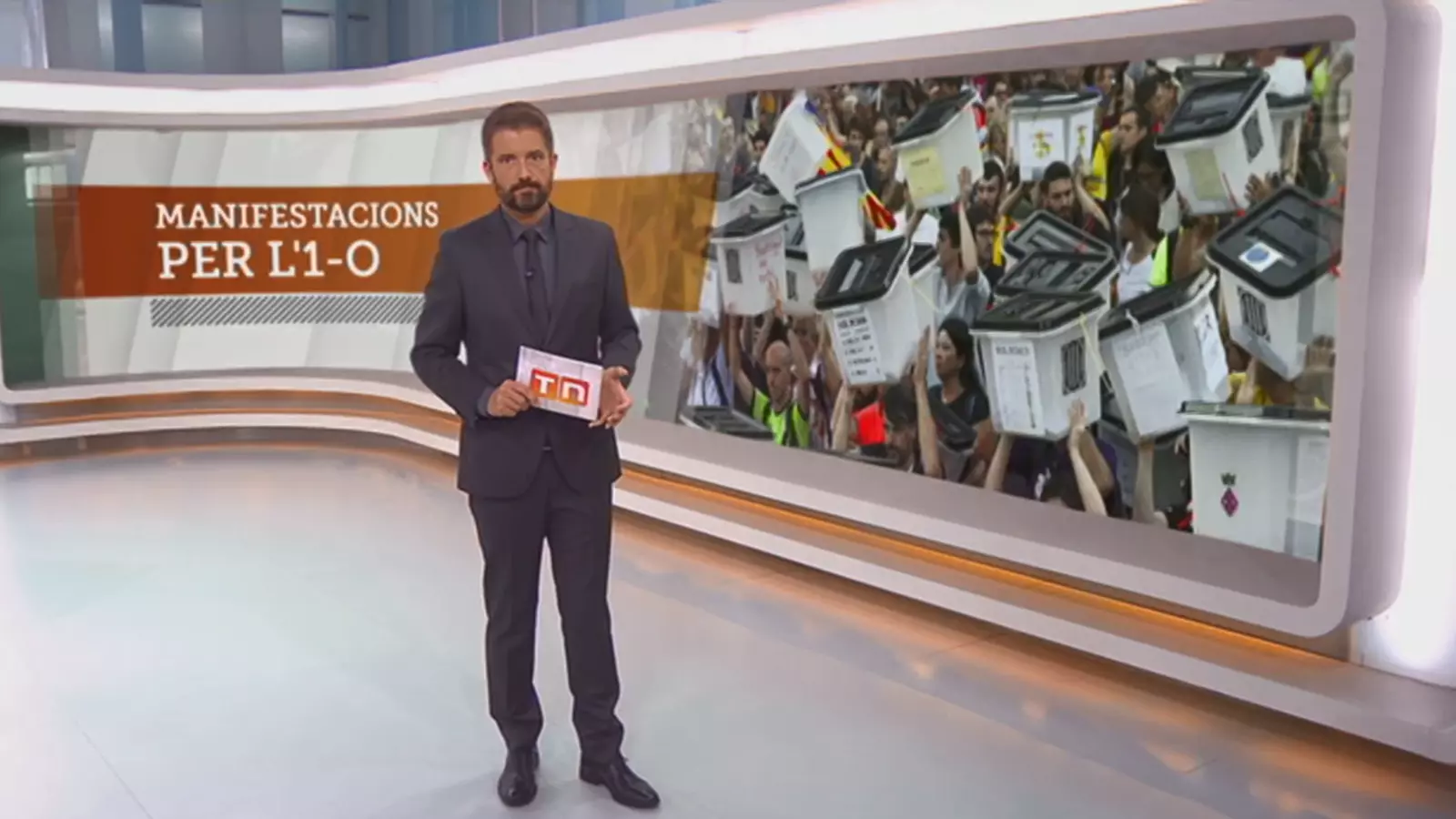 El 'Telenotícies vespre' de l'1 d'octubre va ser l'emissió més vista del mes
