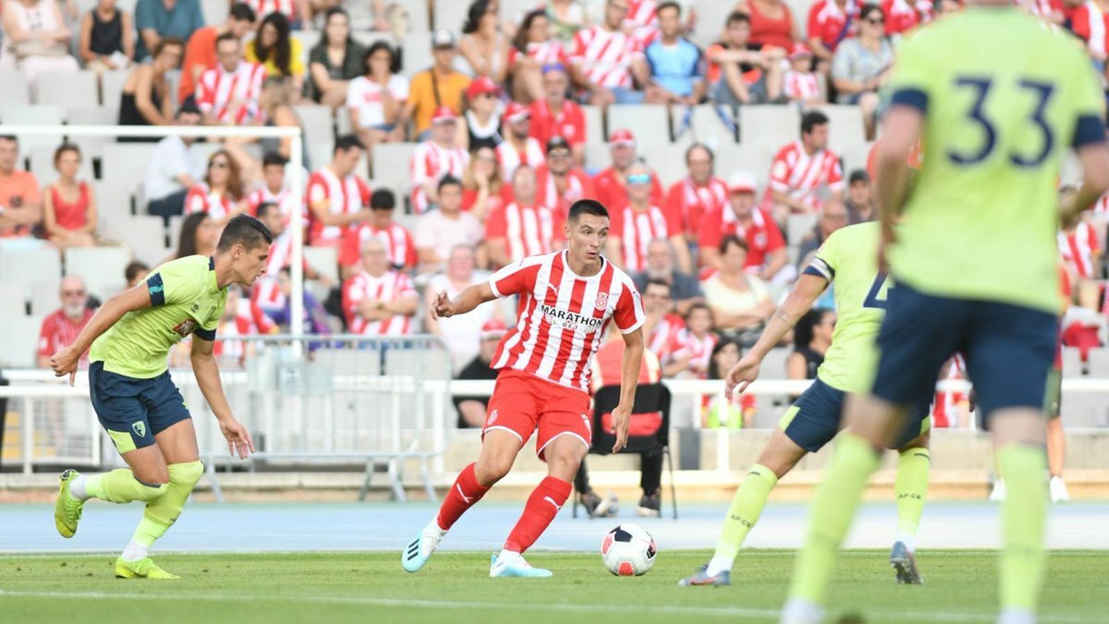 Valery, futbolista del Girona