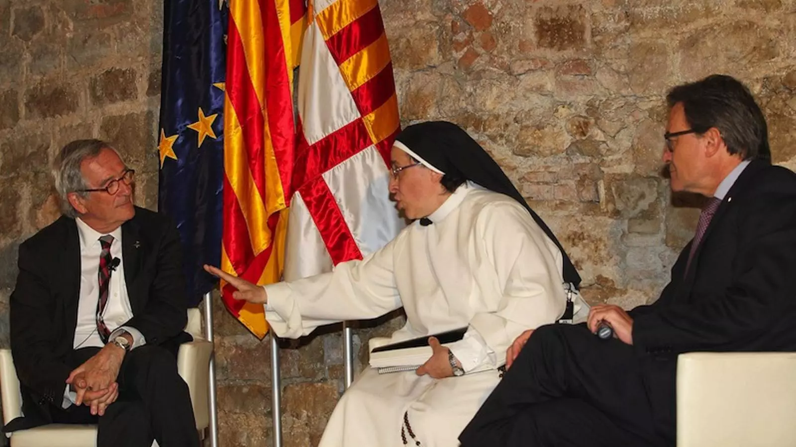 Sor Lucía Caram en l'acte electoral amb Xavier Trias i Artur Mas / EFE