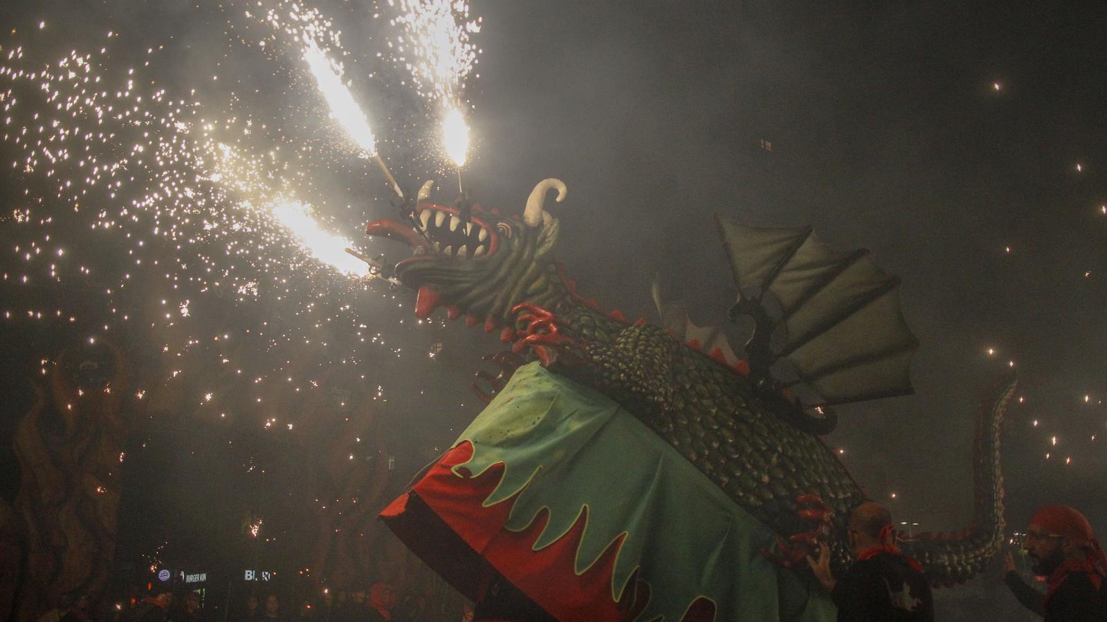 1The fire run of La Mercè