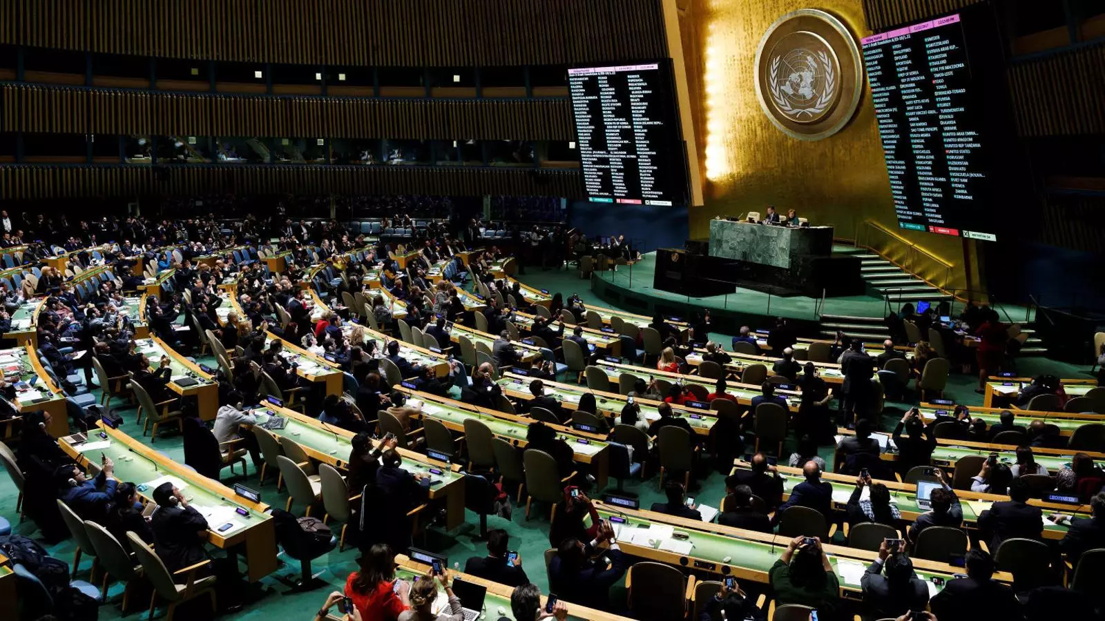 Una aclaparadora majoria de països de l’ONU van aprovar rebutjar la decisió de Trump sobre Jerusalem.