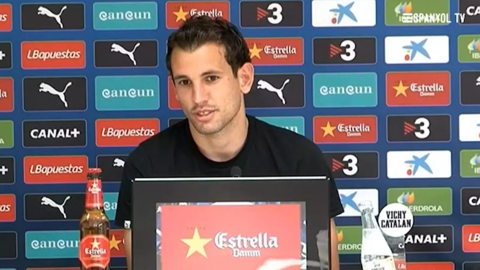 Stuani en roda de premsa