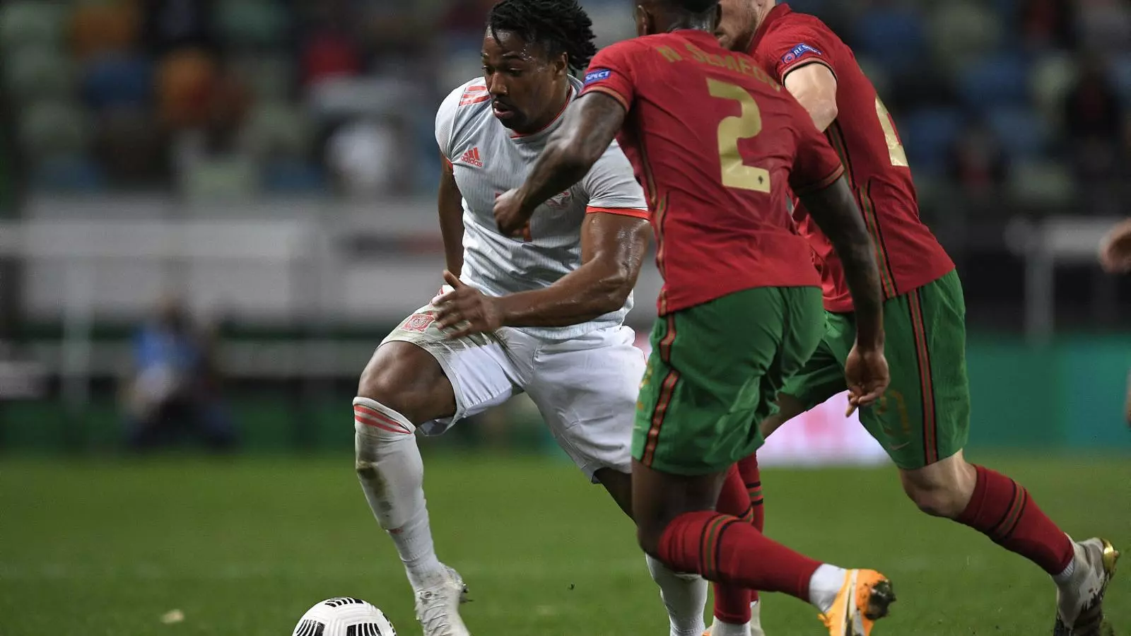 El català amb arrels a Mali Adama Traoré va debutar amb Espanya.