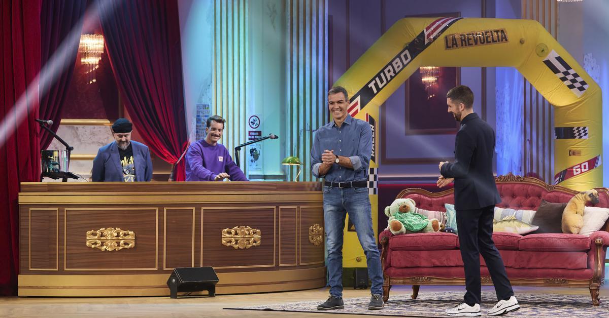 Pedro Sánchez appears on television program La Revuelta