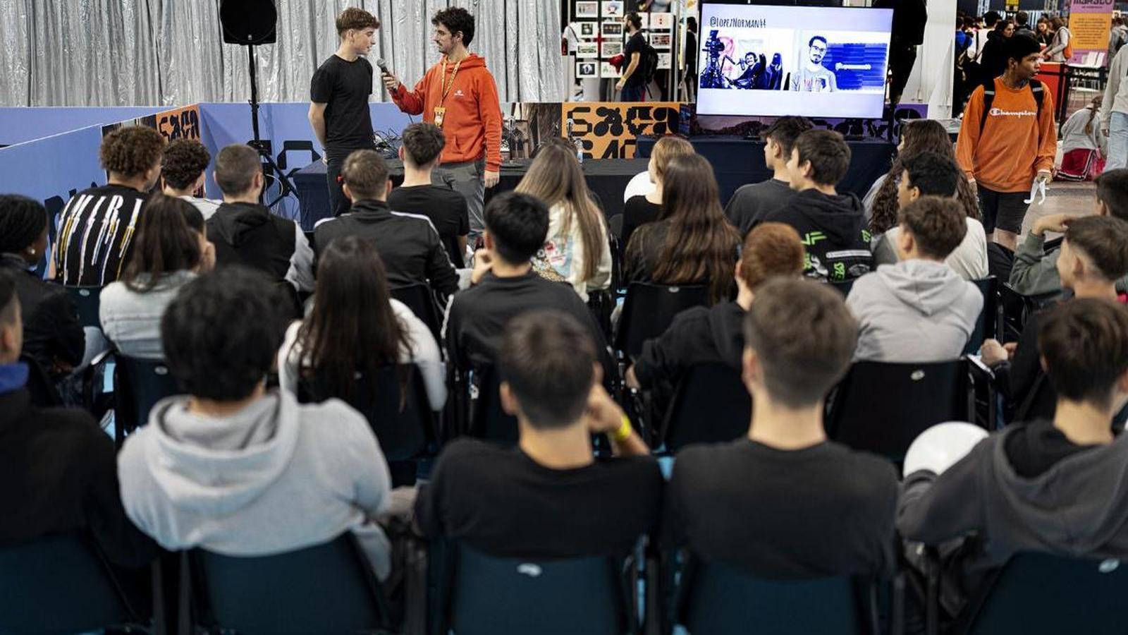 Interested in a talk at the Gaming hall in Catalan at the Farga in l'Hospitalet de Llobregat.