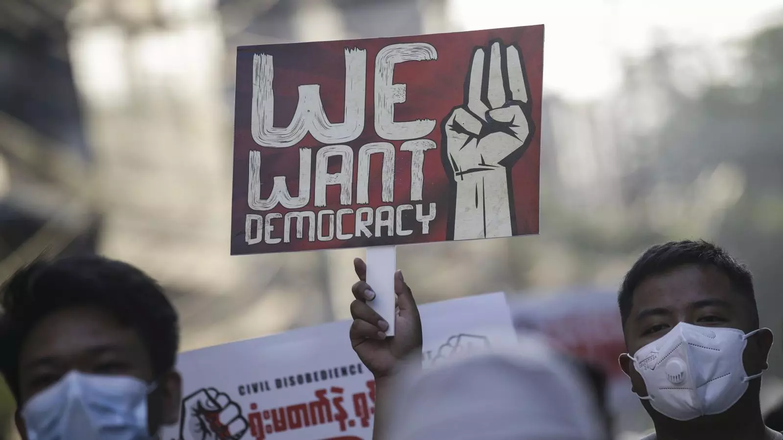 Pancarta a una de les manifestacions contra el cop d'estat a Birmània.