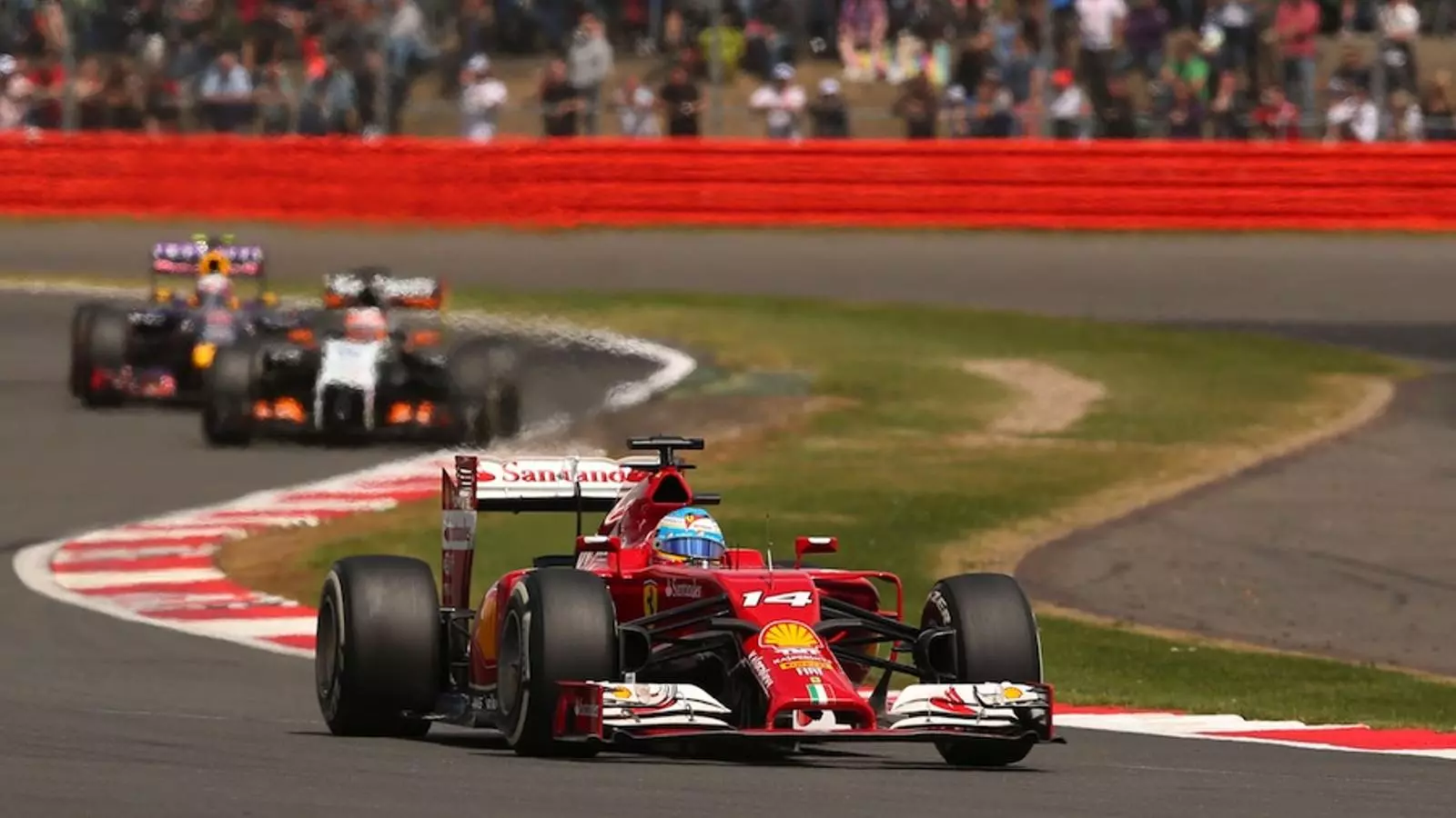 Fernando Alonso, durant el Gran Premi de la Gran Bretanya. / ANDREW YATES / AFP PHOTO