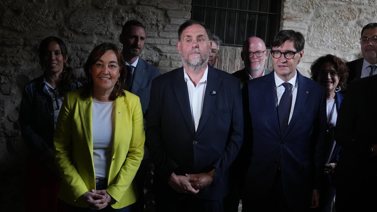 Sílvia Paneque, Oriol Junqueras and Salvador Illa with some mayors of the municipalities that the orbital railway line has to connect