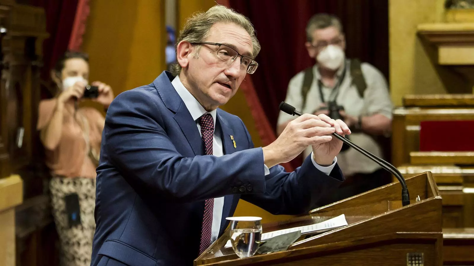El consejero de Economía , Jaume Giró, durante una intervención en el Parlamento .