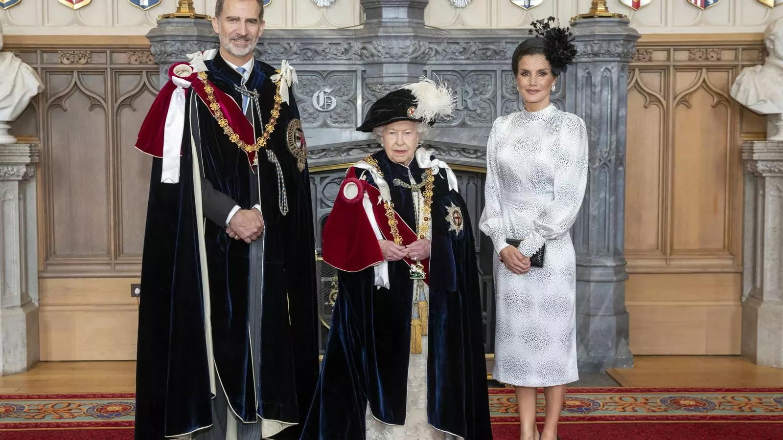 Felip VI, la reina Elisabet II i Letícia