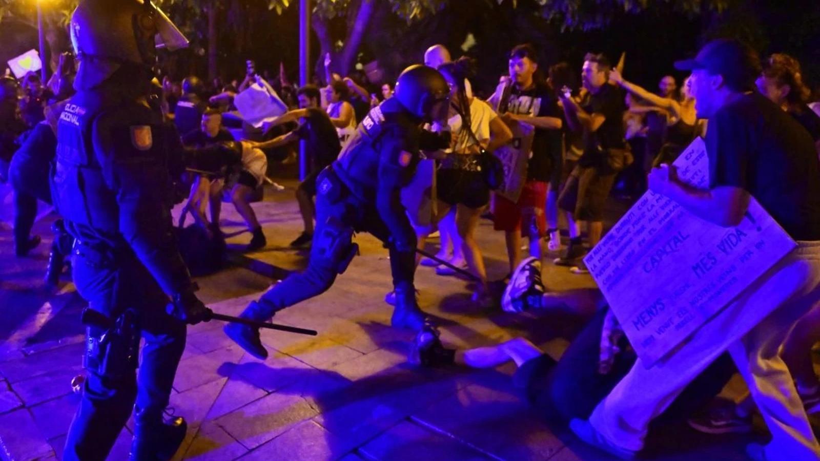 Càrregues policials durant la manifestació