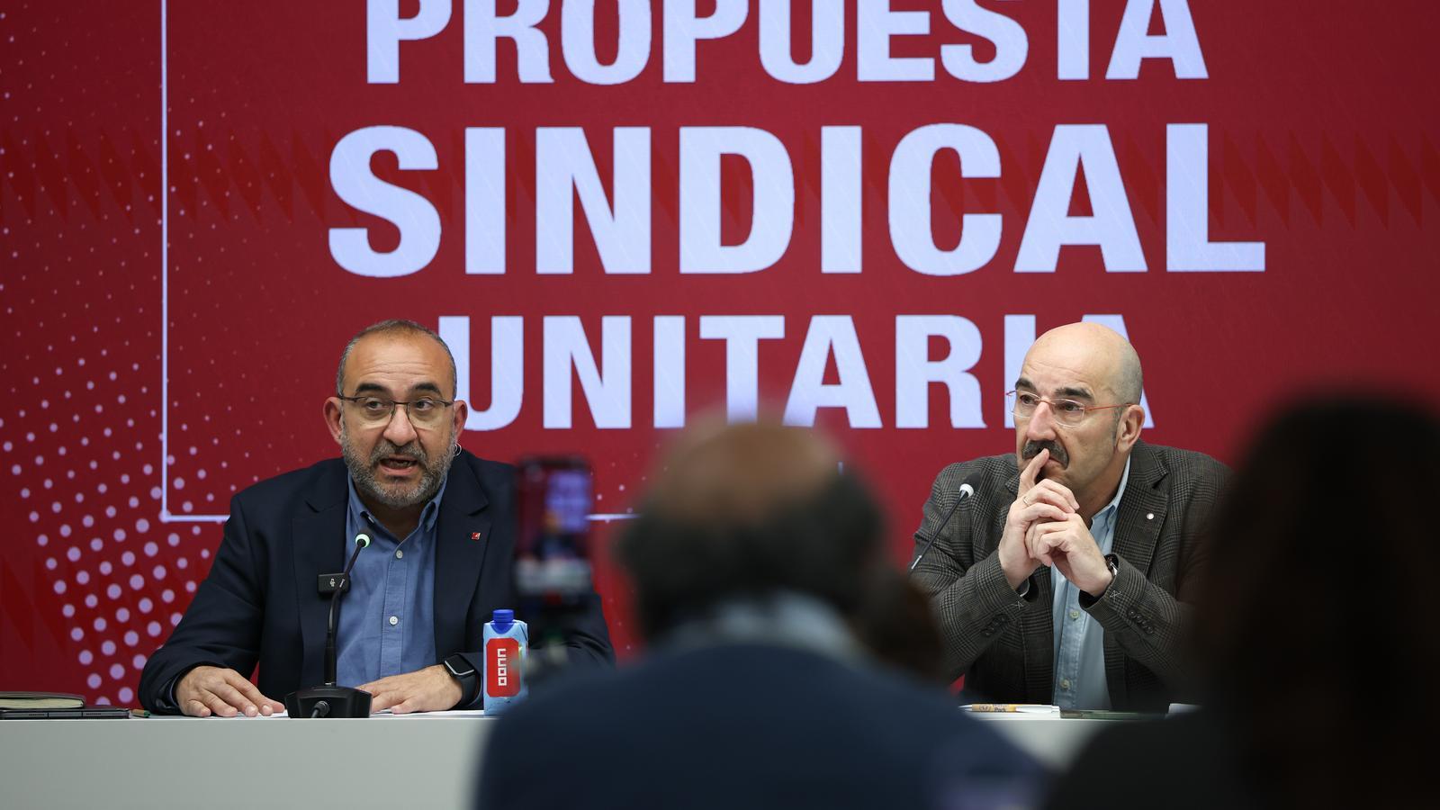 The Secretary of Union Action of CCOO, Javier Pacheco, and the Deputy Secretary General of Union Policy of UGT, Fernando Luján, during the presentation of the unitary pact.
