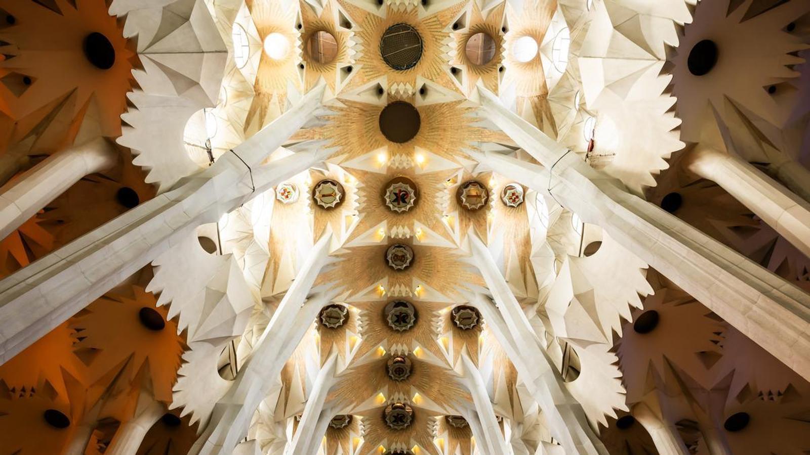 Interior de la basílica de la Sagrada Familia