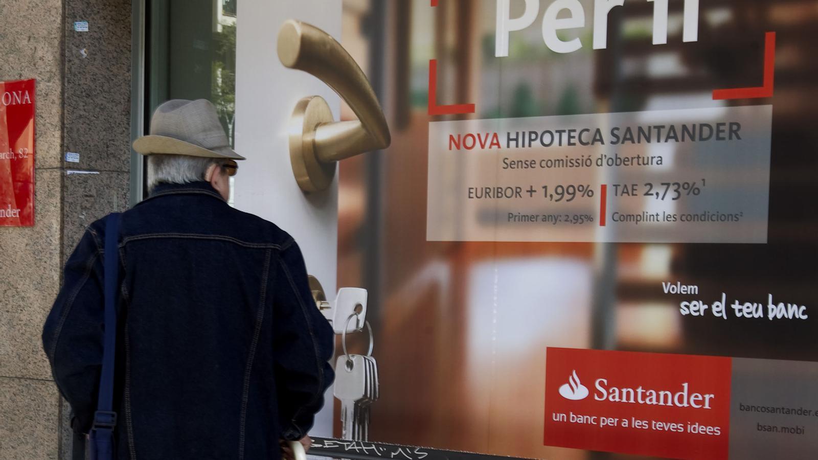 Mortgages fall, but point to recovery