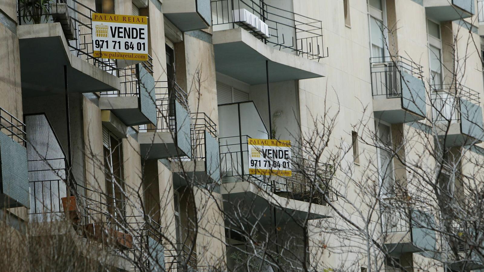 Les polítiques d'habitatge dels partits d'esquerres centren les crítiques de l'oposició.