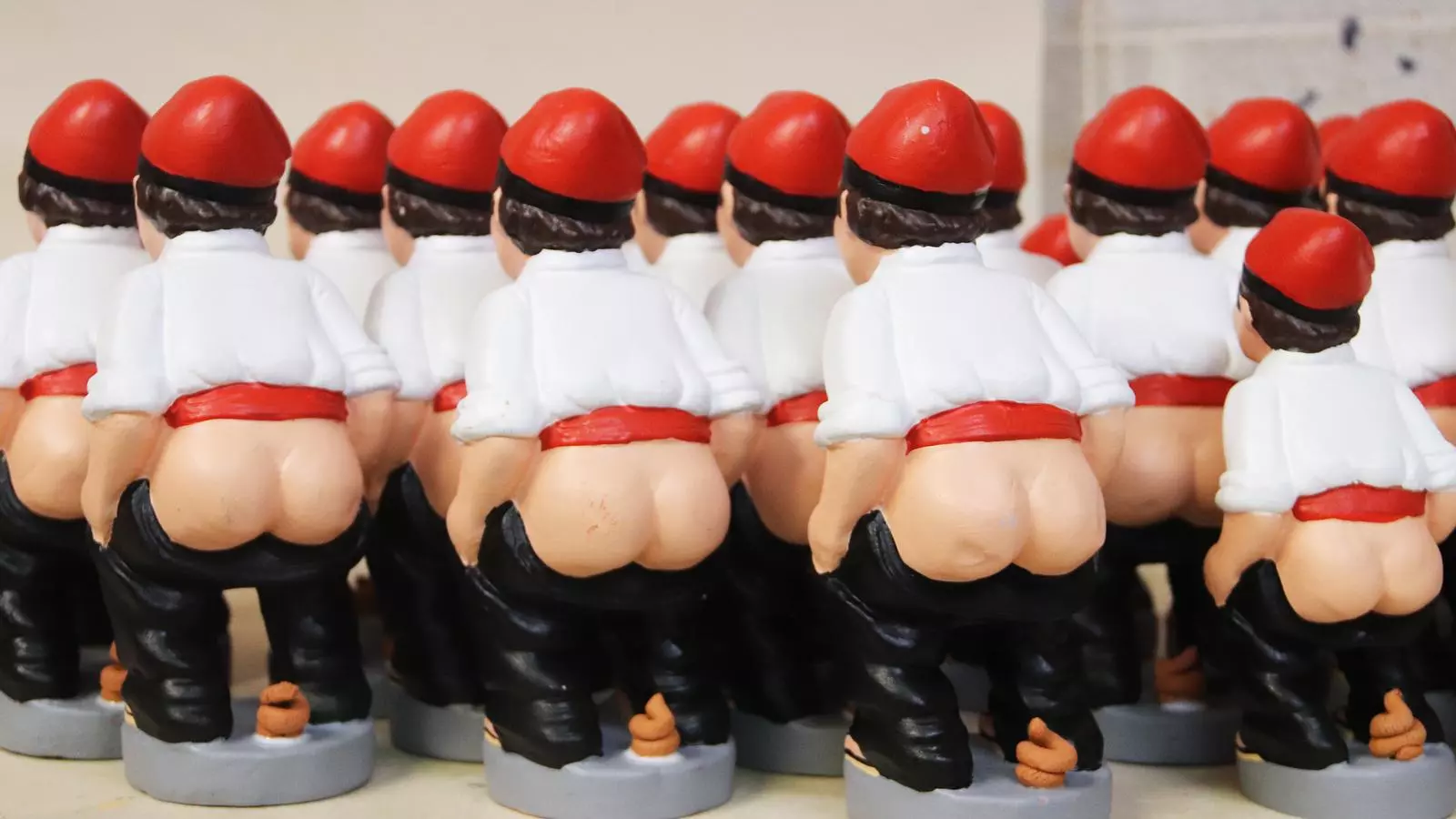 Figures de caganer tradicional enllestides