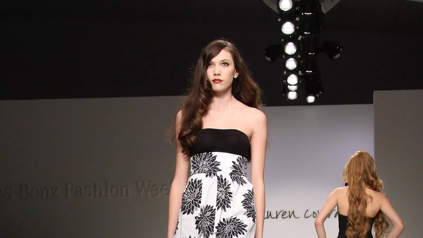 Aires de canvi sacsegen la New York Fashion Week Que ‘diferent’ sigui ‘normal’