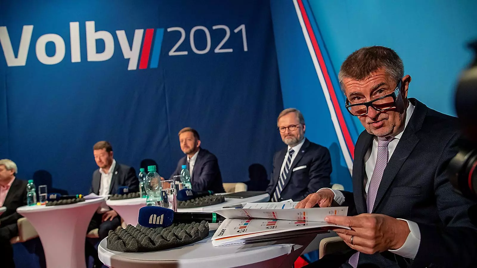 El primer ministre txec, Andrej Babis, en un debat previ a les eleccions d’avui.