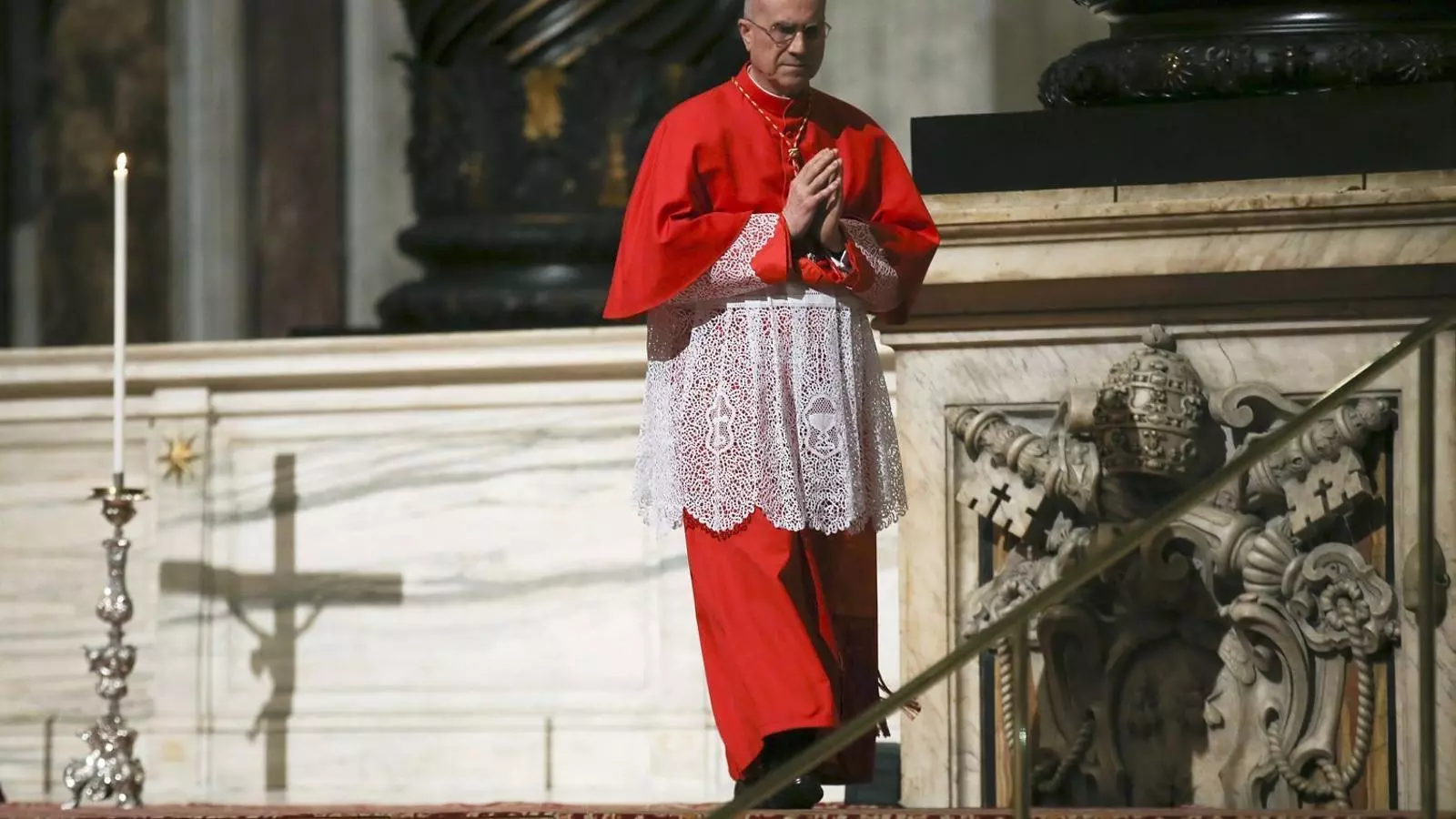 El Vaticà investiga si Bertone va utilitzar diners de nens malalts
